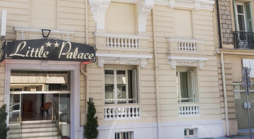 Hotel Little Palace Dibrugarh ภายนอก รูปภาพ