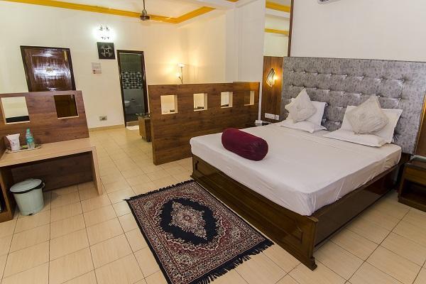 Hotel Little Palace Dibrugarh ภายนอก รูปภาพ