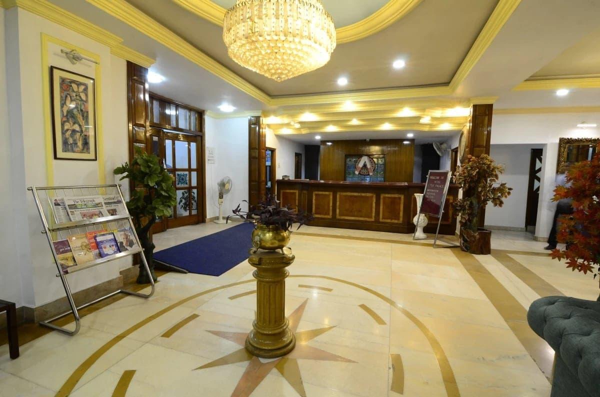Hotel Little Palace Dibrugarh ภายนอก รูปภาพ