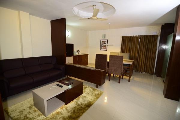 Hotel Little Palace Dibrugarh ภายนอก รูปภาพ